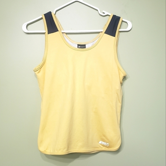 MEC Tops - MEC Workout Tank With Built-In Bra Yellow Size Medium